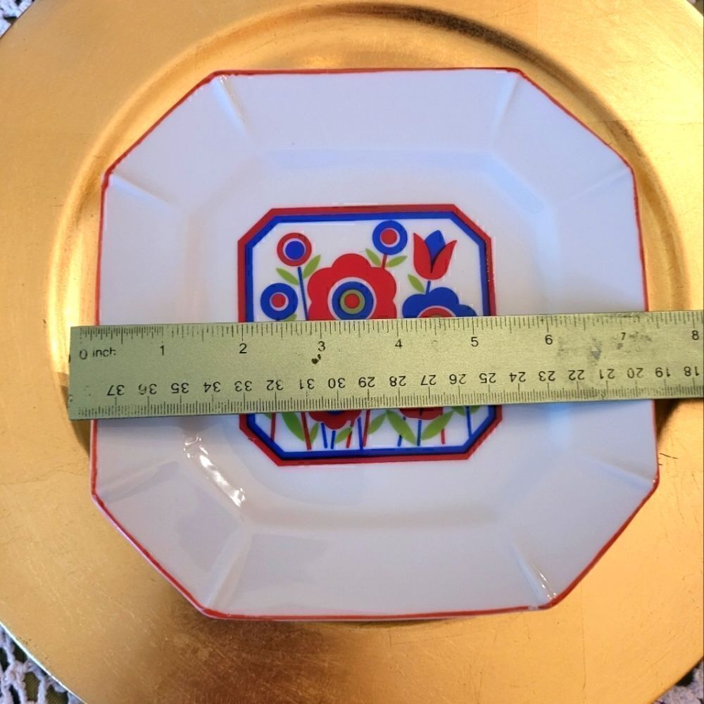 Vintage Pristine 1970’s Mod Floral Square Salad Plate 7" x 7" - Picture 3 of 5